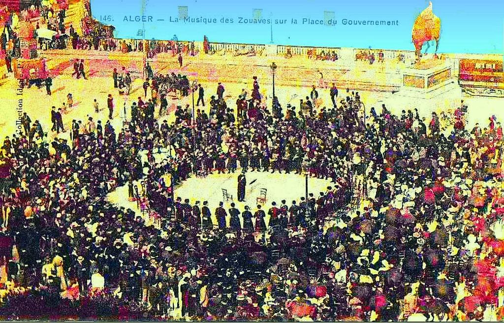 Alger- Place du gouvernement - Musique des Zouaves.jpg